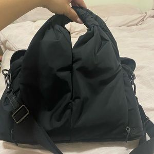 LULULEMON GYM BAG - Gathered Handle